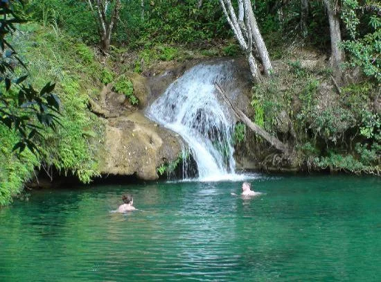 Topes de collantes lake